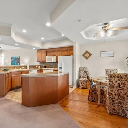 Branson Condo At Thousand Hills Walkin With Elevator Golf Front And Close To 76 Exterior photo