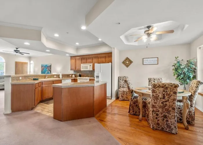 Branson Condo At Thousand Hills Walkin With Elevator Golf Front And Close To 76