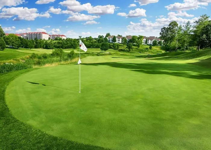 Branson Condo At Thousand Hills Walkin With Elevator Golf Front And Close To 76